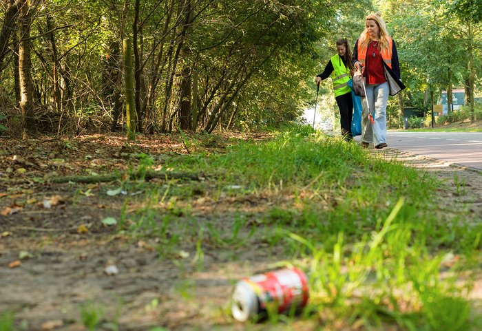 Vrijwilligers tijdens World Cleanup Day 2024