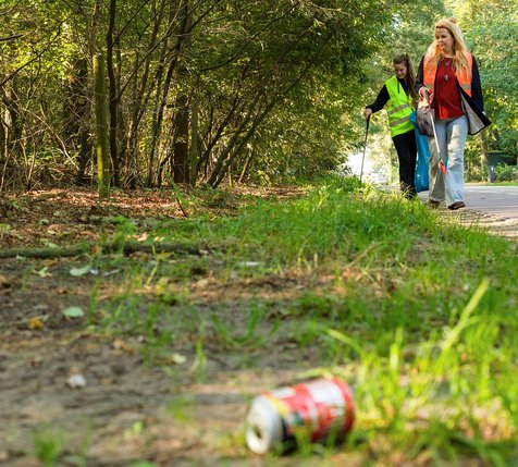 Vrijwilligers tijdens World Cleanup Day 2024