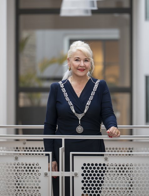 Burgemeester Marjon de Hoon-Veelenturf